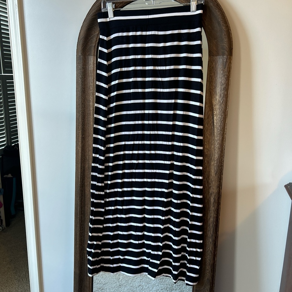 Lou & Grey Black and White Maxi Skirt